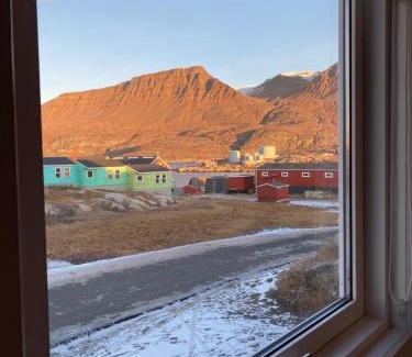 Qeqertarsuaq Hotel | Experience Oceanfront Bliss at Hotel Disko Island