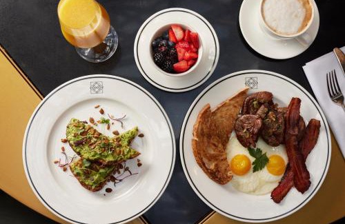 Downtown Louisville Hotel | Pet-Friendly Hotel Distil: 4-Star Stay with Top Amenities