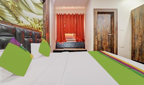 Fatehabad Hotel | Budget-Friendly Hotel Divinity: Pet Friendly & Family Focused
