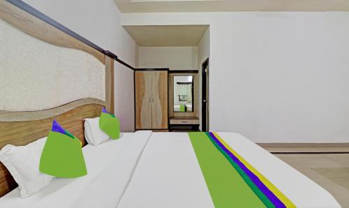Fatehabad Hotel | Budget-Friendly Hotel Divinity: Pet Friendly & Family Focused