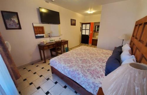 Calvillo Hotel | Family-Friendly Hotel Doña Chela with Pool in Calvillo