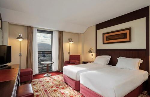 Horta Hotel | Discover Hotel do Canal: A 4-Star Retreat with Spa & Pool
