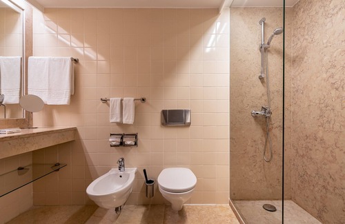 Chiado Hotel | Elegant Hotel do Chiado: Guest Rated 9.2 with Spa & Dining