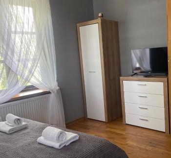 Uniejow Hotel | Hotel Dobre Smaki