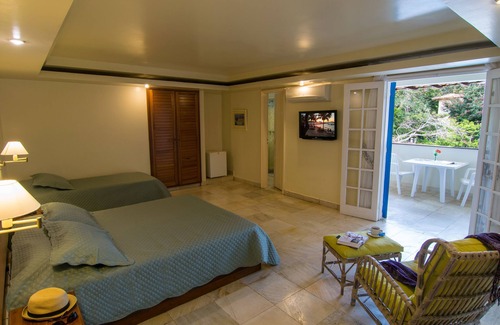 Humaita Hotel | Ocean View Retreat at Hotel Doce Mar with Pool & Spa