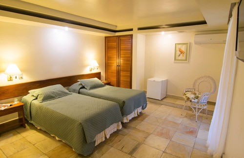 Humaita Hotel | Ocean View Retreat at Hotel Doce Mar with Pool & Spa