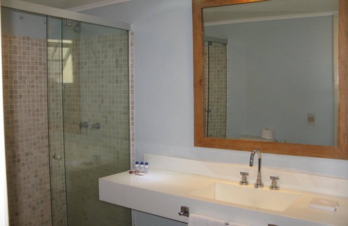 Humaita Hotel | Ocean View Retreat at Hotel Doce Mar with Pool & Spa