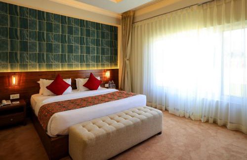 Boudhha Hotel | Hotel Dolmaling: Guest Rated 9/10 with Oceanfront Views