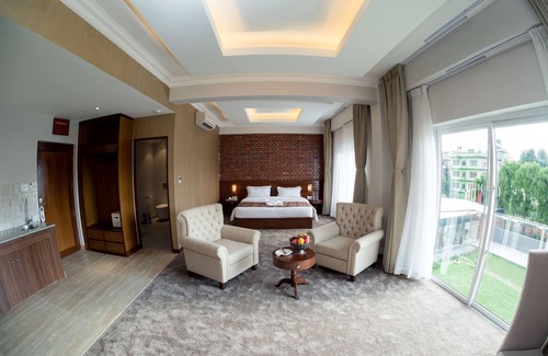 Boudhha Hotel | Hotel Dolmaling: Guest Rated 9.6 with Pool & Restaurant