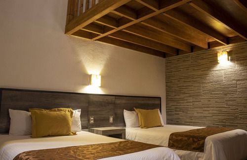 Zinapecuaro Hotel | Discover Hotel Don Carlos: Family-Friendly with Spa & Dining