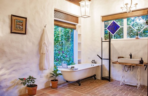 Santa Ana Hotel | Relax at Hotel Don Ernesto: 4-Star Haven with Pool & Spa