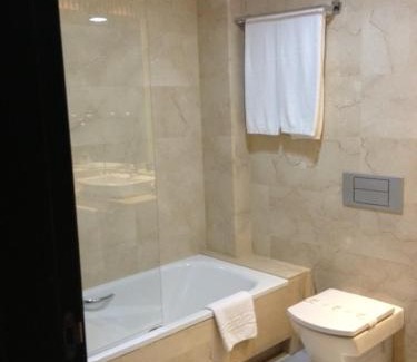 Segovia Old Town Hotel | Guest Rated Hotel Don Felipe: Family-Friendly Comfort Awaits