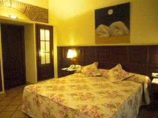 Montilla Hotel | Welcoming Hotel Don Gonzalo: Oceanfront Stay with Pool