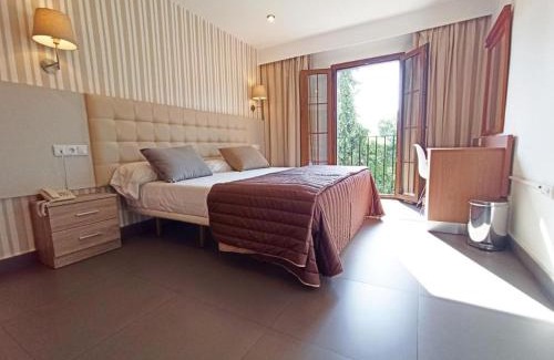 Merida Old Town Hotel | Comfortable Hotel don Manuel in City Center with Hot Tub