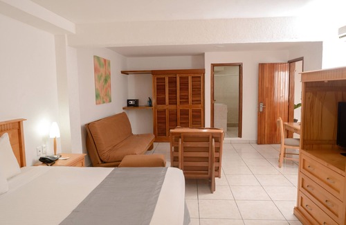 Tapachula Hotel | Discover Comfort at Hotel Don Miguel with Spa & Dining