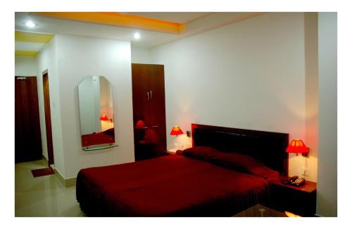 Alipurduar Hotel | Discover Hotel Dooars Mountain: Family-Friendly Retreat