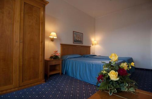 Castelnuovo del Garda Hotel | Discover Hotel Dorè: Family-Friendly with Spa & Restaurant