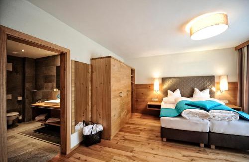 Kappl Hotel | Experience Hotel Dorfstadl: Oceanfront Retreat with Spa