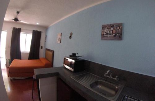Centro Hotel | Hotel Dpas 52: Family-Friendly Stay with Great Reviews