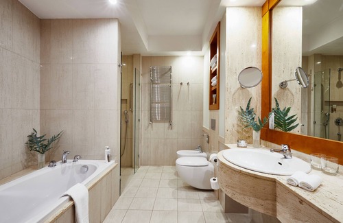 Wysoka Wies Hotel | Luxury Getaway at Hotel Dr Irena Eris: Pool & Spa Retreat