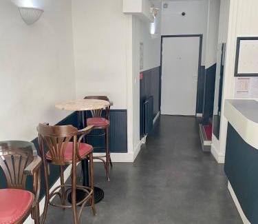 Luce Hotel | Pet-Friendly Hotel du Centre Lucé in Chartres