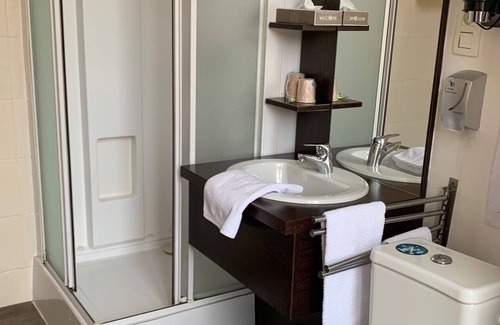 Annonay Hotel | Discover Hotel du Midi: Rated 9.4 with Family-Friendly Amenities