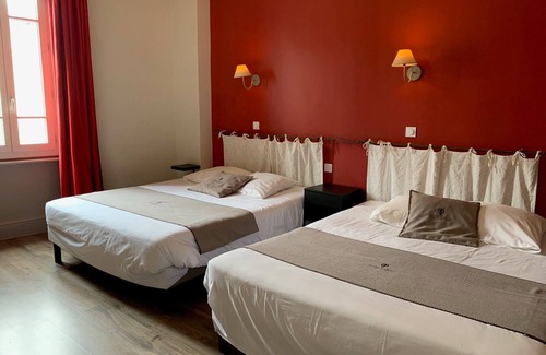 Annonay Hotel | Discover Hotel du Midi: Rated 9.4 with Family-Friendly Amenities
