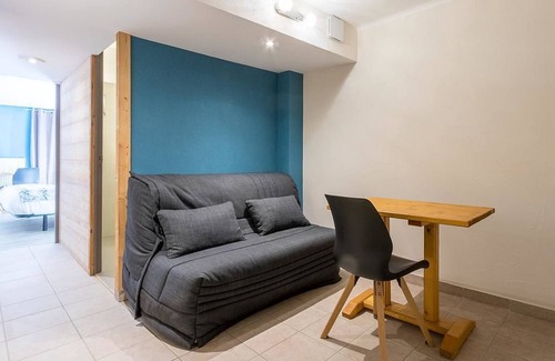 Thones Hotel | Discover Hotel du Midi: Family-Friendly & Accessible Stays