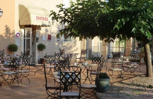 Entraigues-sur-la-Sorgue Hotel | Explore The Originals City, Hôtel du Parc with Ocean View