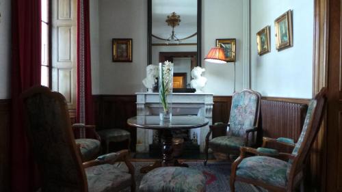 Faverges-Seythenex Hotel | Oceanfront Bliss at Hotel Du Parc - Manoir Du Baron Blanc