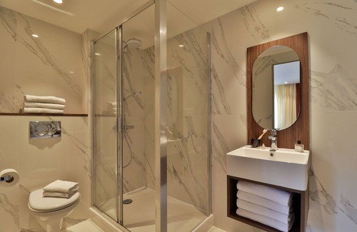 Quartier du Port Hotel | Experience Comfort at Hotel du Pin Nice Port with Pool & Spa