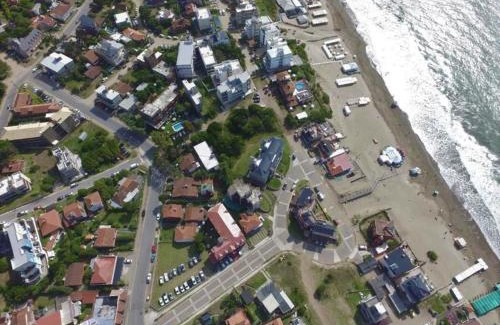 Ostende Hotel | Oceanfront Retreat: Family-Friendly Hotel Dubrava Awaits