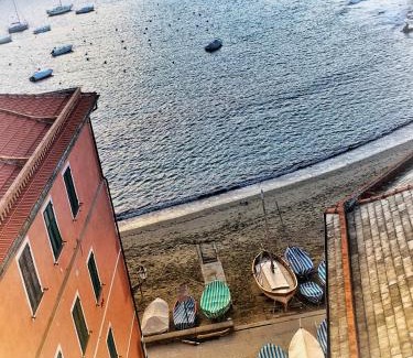 Sestri Levante Hotel | Hotel Due Mari: 4-Star Oceanfront Escape with Spa & Pool