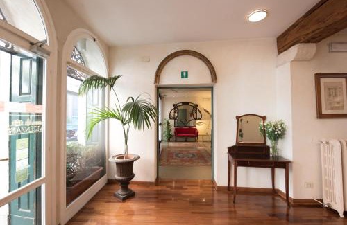 Vicenza Hotel | Discover Hotel Due Mori: Family-Friendly with Great Amenities!