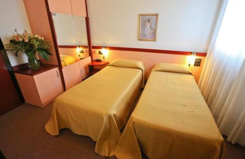Villorba Hotel | Discover Comfort at Hotel Due Ragni: Pet-Friendly Getaway