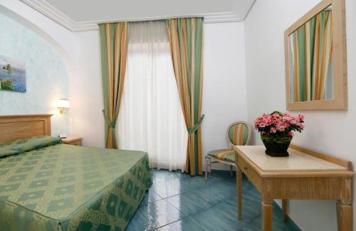 Bomerano Hotel | Discover Hotel Due Torri: Oceanfront Bliss with Pool Access