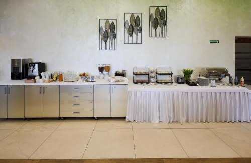 Czluchow House | Family-Friendly Stay at Hotel Duet with High Guest Ratings