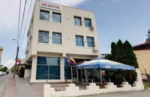 Pitesti Hotel | Discover Hotel Duet: Cozy Family Stay with Breakfast
