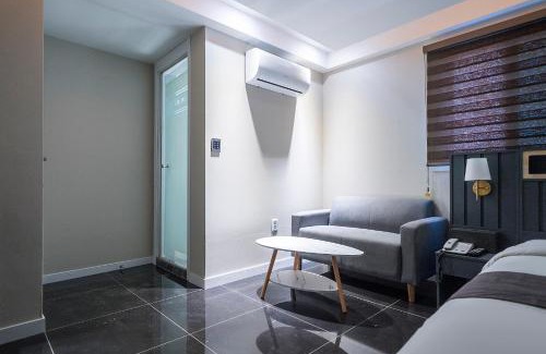 Bupyeong Hotel | Discover Comfort at Hotel Duruwa's Main Building