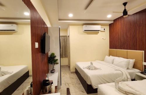 Rameshwaram Hotel | Hotel Dusk and Dawn: Guest Rated 9.5 with Family Amenities