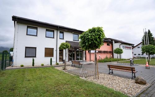 Nova Dubnica Hotel | Comfortable Stay at Hotel Dynamic - Pet and Child Friendly