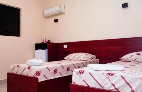 Itu Hotel | Budget-Friendly Hotel e Motel Madrugada with Breakfast Included