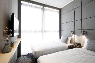 Kwai Chung Hotel | Convenient Hotel Ease Access Tsuen Wan with Family Amenities