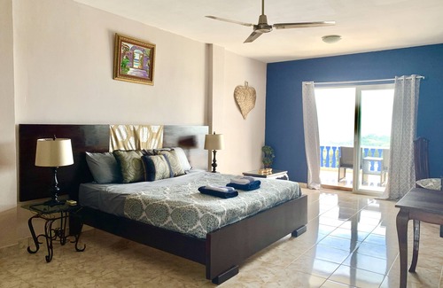 San Jose Hotel | Relax at Hotel Eclipse: Ocean Views & Inviting Amenities