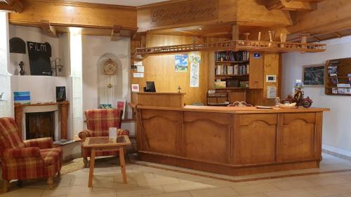 Berwang Hotel | Oceanfront Hotel Edelweiẞ garni: Family-Friendly Retreat