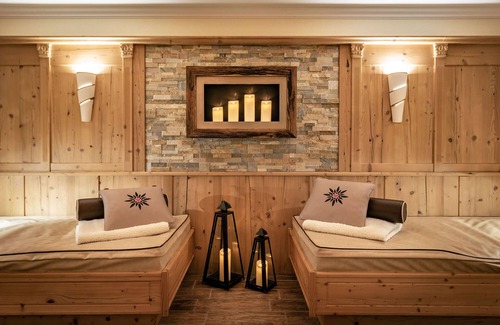 Maranza Hotel | Experience Comfort at Hotel Edelweiss with Spa & Pool