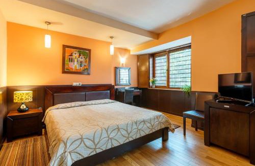 Plovdiv Center Hotel | Hotel Ego - Central Location with Free Parking & Pet Friendly