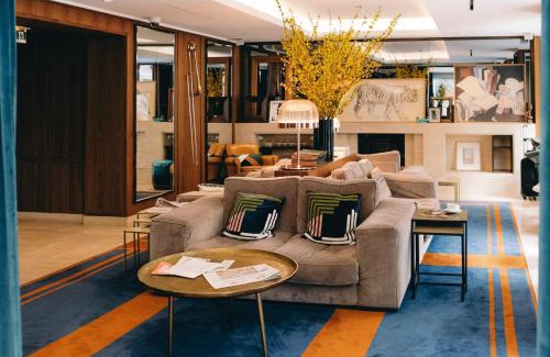 15th Arrondissement Hotel | Discover Hotel Eiffel Blomet: 4-Star Oasis with Spa & Pool