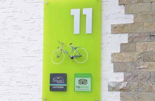 Odenthal Hotel | Welcoming Hotel Eikamper Höhe: Family-Friendly Retreat