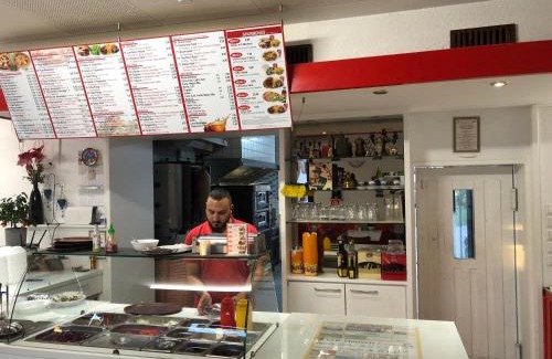 Hausen an der Mohlin Hotel | Discover Hotel Einstein: Family-Friendly with Dining Options